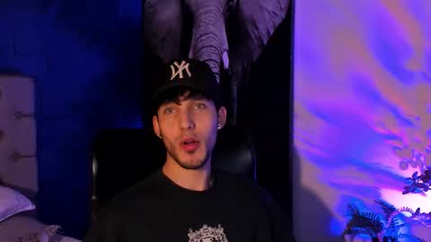 Noah Brigth online show from November 9, 2025, 2:15 pm