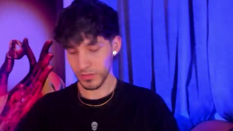 Noah Brigth online show from November 30, 2025, 7:18 pm