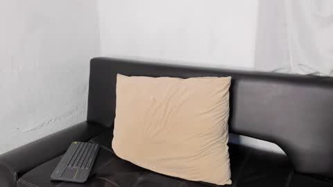 Noah online show from October 8, 2025, 10:18 pm