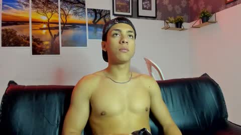 Snapshot of noah_flynn1 chatting on February 10, 2026, 9:46 am noah_flynn1 online show from February 10, 2026, 9:46 am