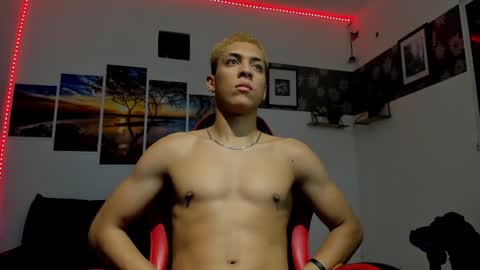 Snapshot of noah_flynn1 chatting on February 26, 2026, 6:45 am noah_flynn1 online show from February 26, 2026, 6:45 am