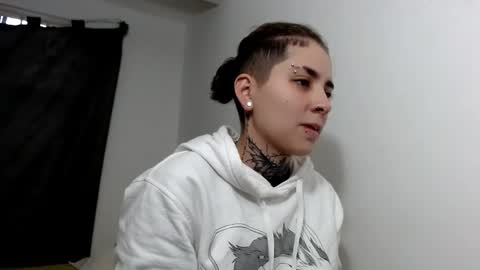 Snapshot of noah_martini chatting on March 4, 2025, 9:32 pm noah hehim online show from March 4, 2025, 9:32 pm