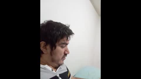 Snapshot of noah_meyer_ chatting on November 24, 2025, 11:21 am noah_meyer_ online show from November 24, 2025, 11:21 am