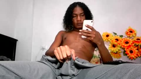 Snapshot of noah_miller7 chatting on June 25, 2026, 3:39 am Noah Millers online show from June 25, 2026, 3:39 am
