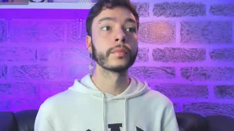    online show from November 23, 2025, 12:05 pm