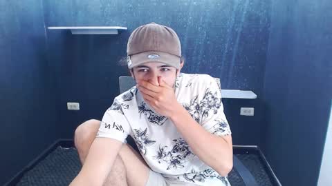 noah_sokolov online show from December 5, 2025, 6:59 pm