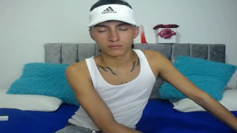 noah_twinks online show from May 21, 2026, 12:17 am