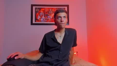 noahh_sky online show from April 13, 2026, 3:56 am