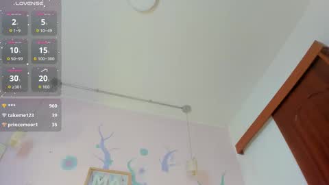 noahperezz online show from October 27, 2025, 3:43 am