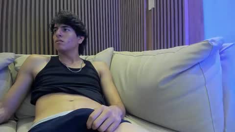 noahx_valko online show from December 17, 2025, 2:50 am