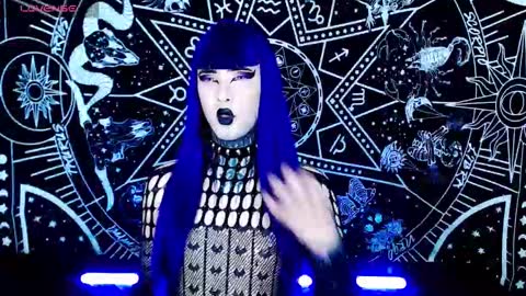 caroline online show from October 29, 2025, 2:14 am