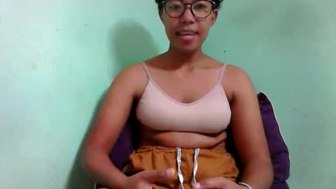 noella711128 online show from November 1, 2025, 5:09 am