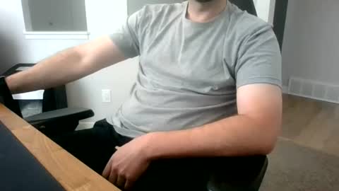 Snapshot of noface_hubby chatting on July 6, 2026, 5:37 pm noface_hubby online show from July 6, 2026, 5:37 pm