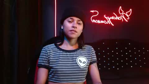 Snapshot of noha_thomson chatting on May 8, 2026, 9:53 pm Noha Thomson online show from May 8, 2026, 9:53 pm
