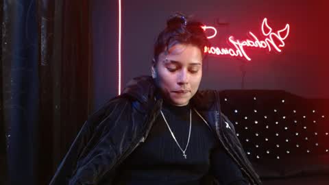 Snapshot of noha_thomson chatting on May 18, 2026, 7:09 pm Noha Thomson online show from May 18, 2026, 7:09 pm