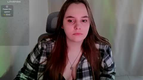 noir_ember_ online show from July 8, 2026, 8:52 am