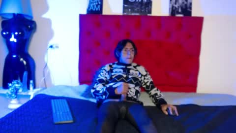 Snapshot of noire_boy27 chatting on February 28, 2026, 10:44 pm Noire online show from February 28, 2026, 10:44 pm