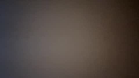 Snapshot of noisettebaby chatting on November 17, 2025, 5:52 pm Noisettebaby online show from November 17, 2025, 5:52 pm