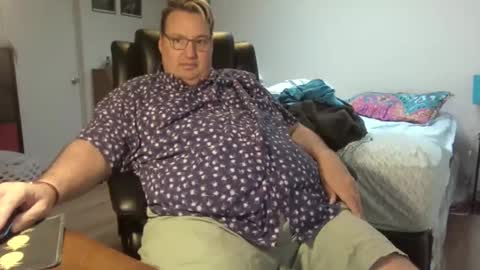 Snapshot of nolanvalenciax chatting on February 19, 2026, 6:48 pm Nolan online show from February 19, 2026, 6:48 pm