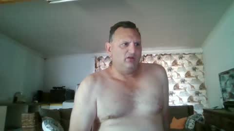 Snapshot of nollie244 chatting on December 14, 2024, 12:33 pm Nollie online show from December 14, 2024, 12:33 pm