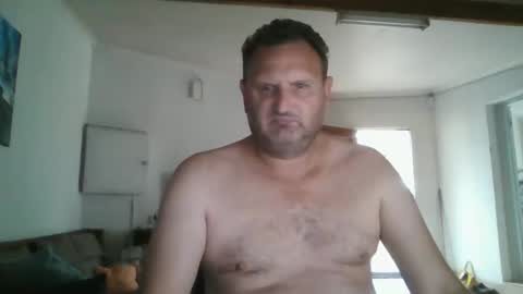 Snapshot of nollie244 chatting on January 11, 2025, 4:38 am Nollie online show from January 11, 2025, 4:38 am