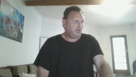 Snapshot of nollie244 chatting on February 18, 2025, 11:00 am Nollie online show from February 18, 2025, 11:00 am