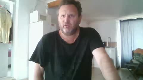 Snapshot of nollie244 chatting on October 5, 2025, 9:18 am Nollie online show from October 5, 2025, 9:18 am