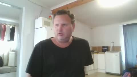 Snapshot of nollie244 chatting on October 19, 2025, 10:05 am Nollie online show from October 19, 2025, 10:05 am