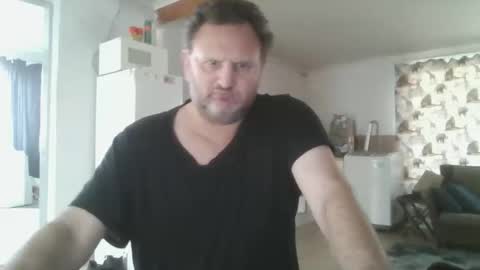 Nollie online show from April 19, 2026, 6:35 am