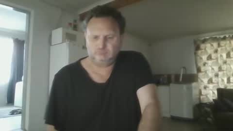 Nollie online show from April 26, 2026, 5:27 am