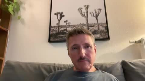 Snapshot of nolo34 chatting on December 4, 2025, 2:59 pm nolo34 online show from December 4, 2025, 2:59 pm