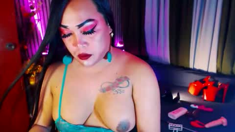 Snapshot of nomercy_mistress_sph chatting on March 21, 2026, 1:10 am I AM YOUR MISTRESS YASSY DON T BE RUDE no ONE LOVE ME i KICK U online show from March 21, 2026, 1:10 am