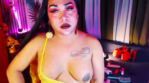 Snapshot of nomercy_mistress_sph chatting on March 22, 2026, 1:31 am I AM YOUR MISTRESS YASSY DON T BE RUDE no ONE LOVE ME i KICK U online show from March 22, 2026, 1:31 am