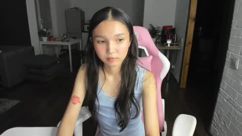 Snapshot of nomibean chatting on September 30, 2025, 4:34 pm nomi online show from September 30, 2025, 4:34 pm