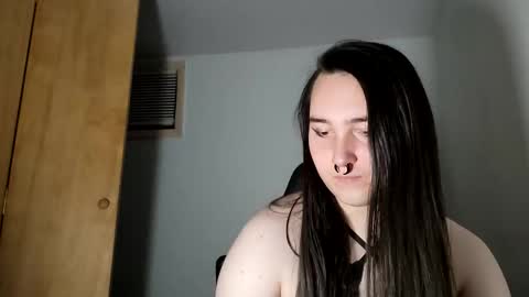 Snapshot of nonbinarybeauty20 chatting on February 12, 2026, 8:09 am nonbinarybeauty20 online show from February 12, 2026, 8:09 am
