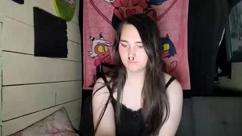 Snapshot of nonbinarybeauty20 chatting on May 14, 2026, 5:58 am nonbinarybeauty20 online show from May 14, 2026, 5:58 am