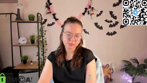 Snapshot of noora_moore chatting on November 8, 2025, 1:17 am NOORA online show from November 8, 2025, 1:17 am