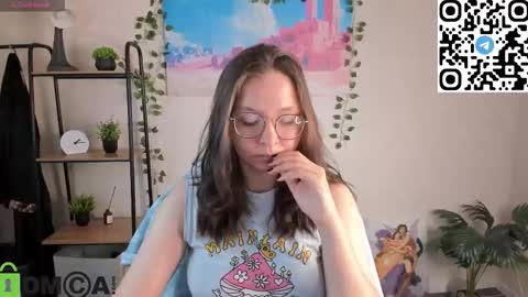 Snapshot of noora_moore chatting on November 10, 2025, 12:53 am NOORA online show from November 10, 2025, 12:53 am