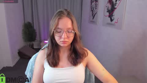 Snapshot of noora_moore chatting on November 20, 2025, 1:06 am NOORA online show from November 20, 2025, 1:06 am