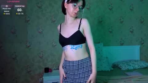 Nora Failure online show from November 22, 2025, 3:27 am