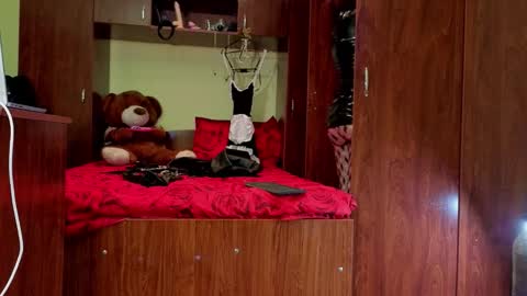 QueenManifest online show from January 9, 2026, 8:43 pm