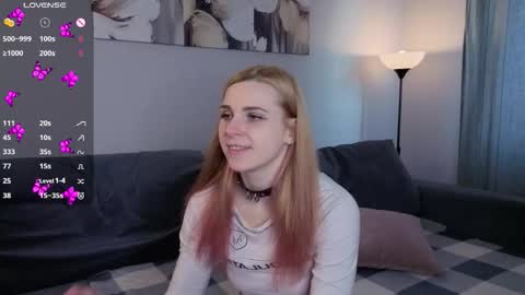 Elina online show from October 18, 2025, 10:27 am