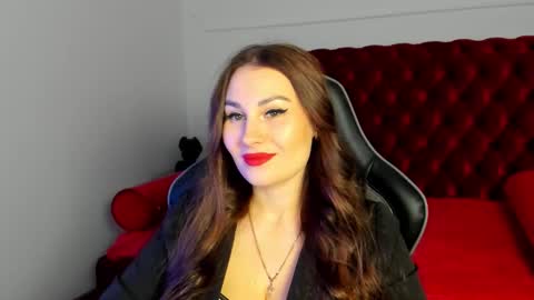 NoraFoxes online show from February 4, 2026, 5:24 am