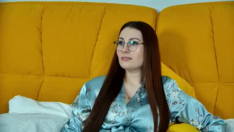 NoraFoxes online show from February 24, 2026, 10:35 am