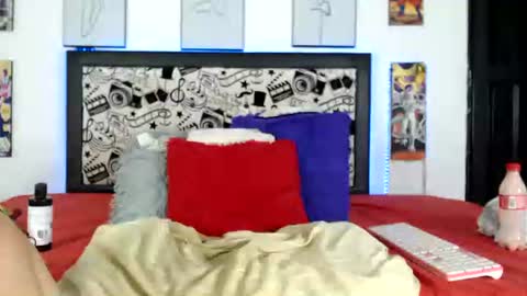 Snapshot of normaa22 chatting on March 8, 2026, 2:04 am Norma online show from March 8, 2026, 2:04 am