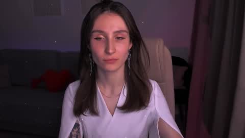 Snapshot of north_valkyrie chatting on December 18, 2024, 8:03 pm Hazel online show from December 18, 2024, 8:03 pm