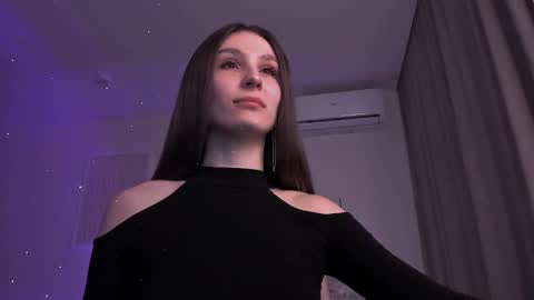 Snapshot of north_valkyrie chatting on February 2, 2025, 4:26 am Hazel online show from February 2, 2025, 4:26 am