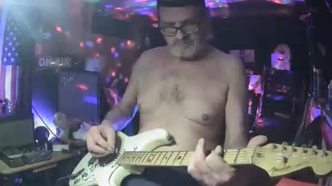 notflamingfart online show from November 30, 2025, 3:54 am