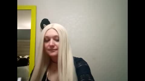 notouchmami online show from January 31, 2026, 9:02 pm