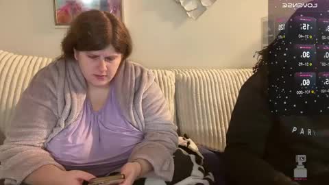 Snapshot of noturbabymoms chatting on December 23, 2024, 10:10 am NotUrBabyMoms online show from December 23, 2024, 10:10 am